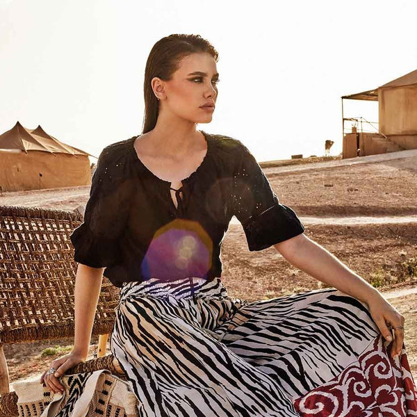 BLUSE MIT PETRA-SPITZENSTICKEREI