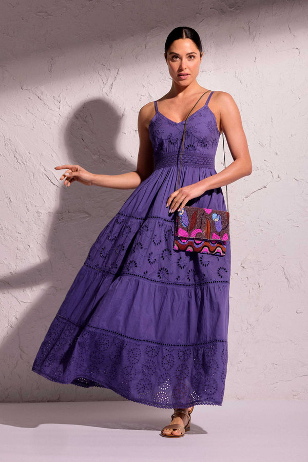 LANGES KLEID AUS SPITZENSTOFF FEINER CLORI