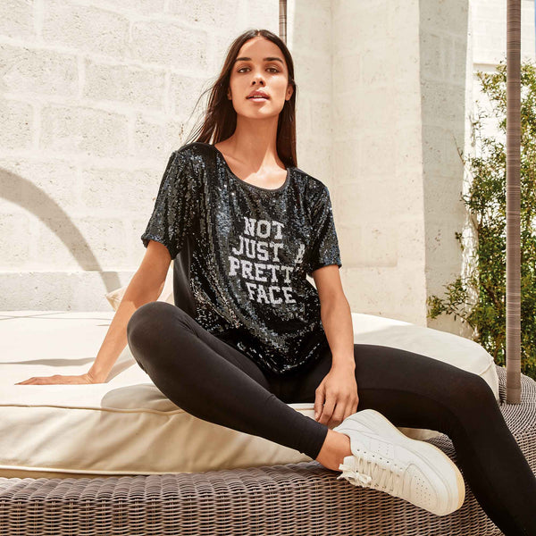 T-SHIRT MIT KURZEN ÄRMELN EMILY